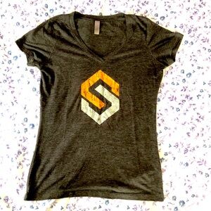 ScentLok Graphic V-Neck Tee- ladies Small
